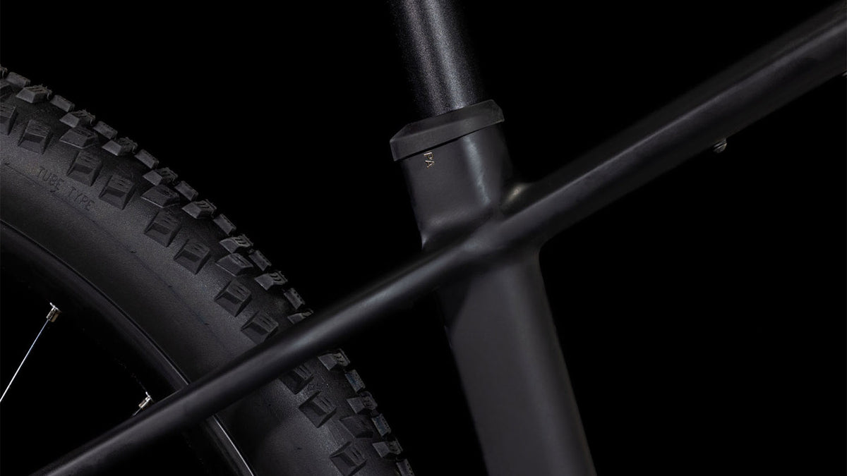 Cube Reaction Hybrid ONE 600 blackline